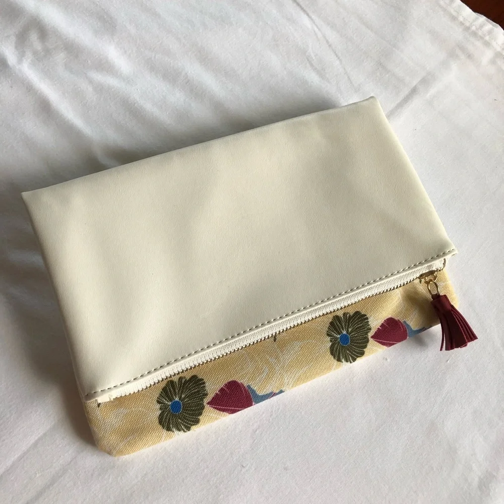 Rachel Pally Reversible Clutch Canvas Light Ivory/ yellow, Burgundy, Blue, Green